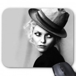 Tapis de souris vanessa paradis ref 2437